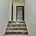Villa Center Sea View