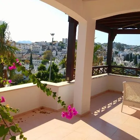 فيلة Center Sea View بودروم