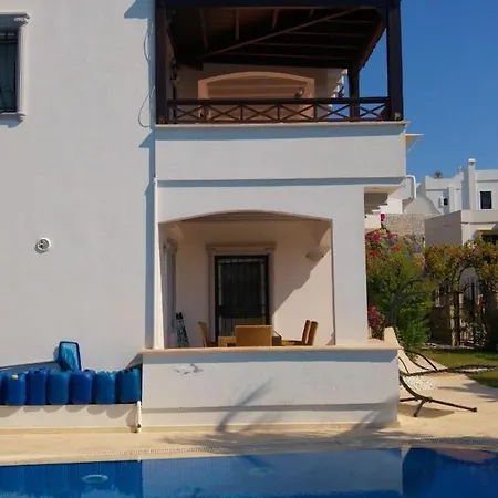 Вилла Center Sea View *